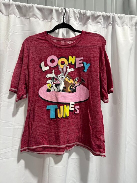 Warner Bros. Tops - Looney Tunes Scarlet Berry Graphic Sleep Top Size L 52% Cotton